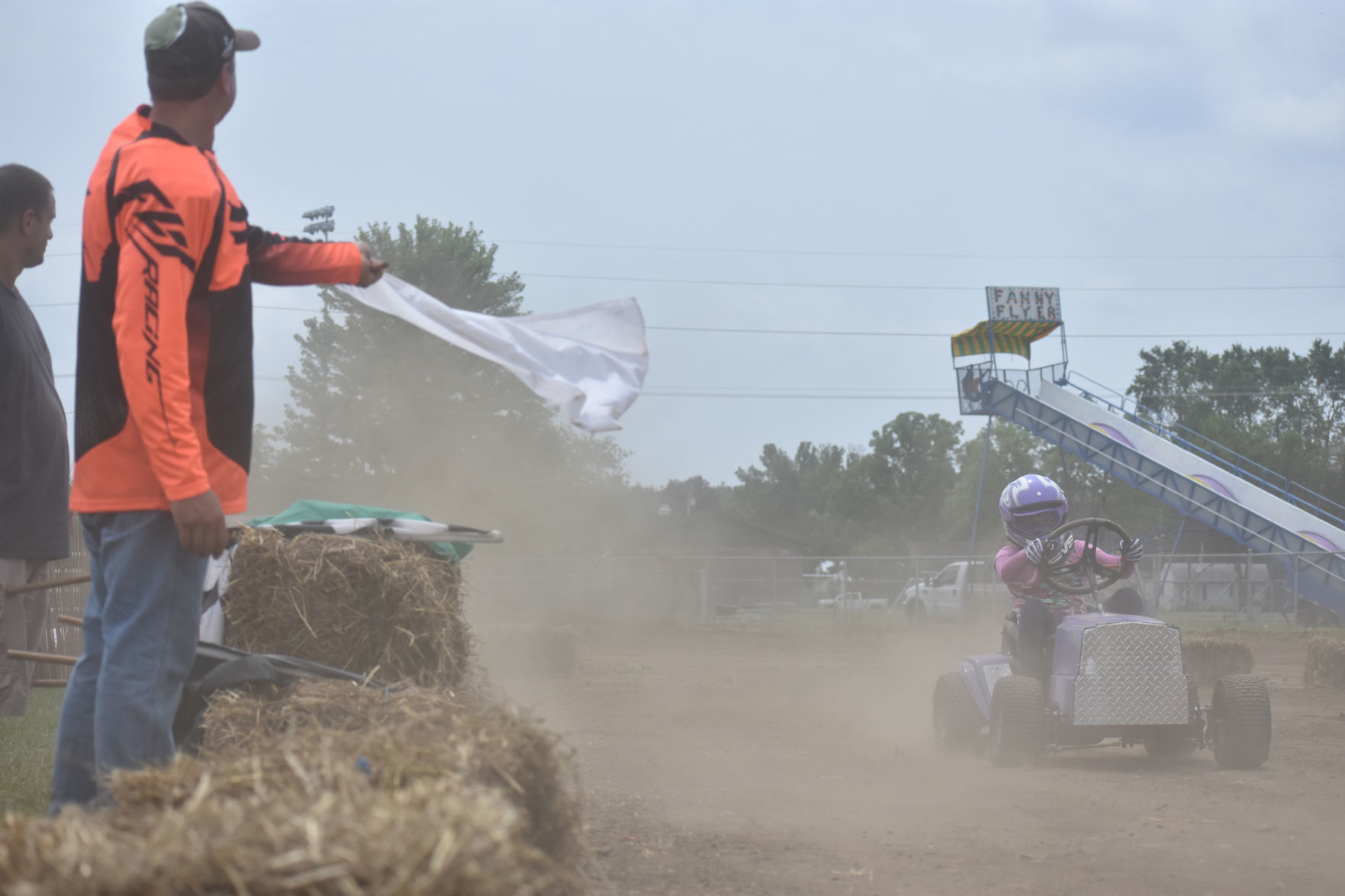 Lawnmower races 1